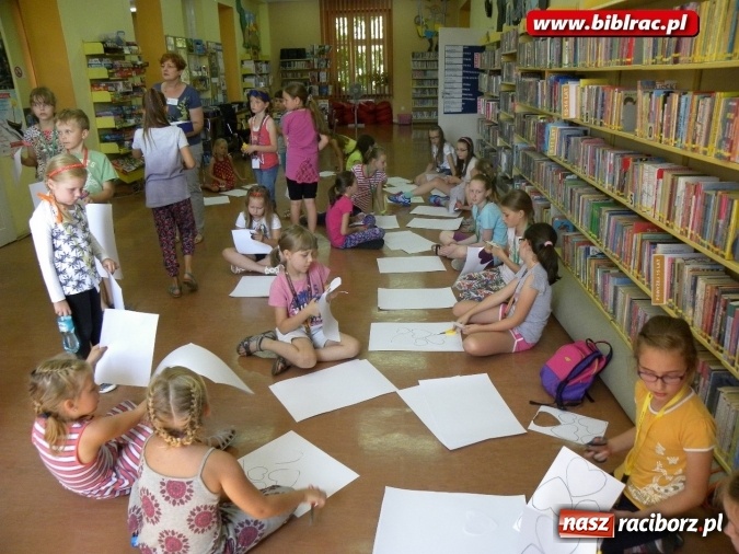 Zdjęcie w galerii na portalu naszraciborz.pl: Podróż do Krainy Czarów z raciborską biblioteką wiadomości z regionu