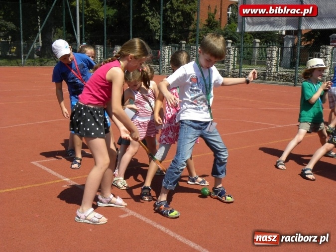 Zdjęcie w galerii na portalu naszraciborz.pl: Podróż do Krainy Czarów z raciborską biblioteką wiadomości z regionu
