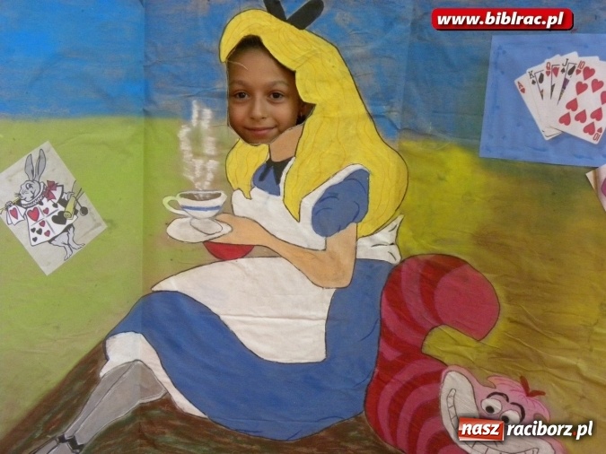 Zdjęcie w galerii na portalu naszraciborz.pl: Podróż do Krainy Czarów z raciborską biblioteką wiadomości z regionu