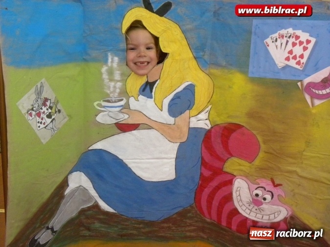 Zdjęcie w galerii na portalu naszraciborz.pl: Podróż do Krainy Czarów z raciborską biblioteką wiadomości z regionu