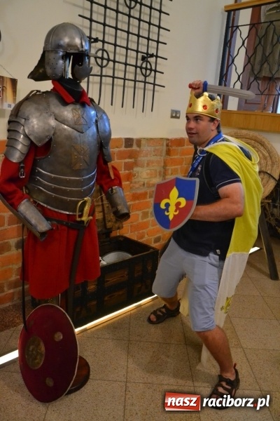 Zdjęcie w galerii na portalu naszraciborz.pl: Światowe Dni Młodzieży - obchody na Zamku Piastowskim w Raciborzu połączone z jarmarkiem wiadomości z regionu