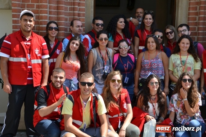 Zdjęcie w galerii na portalu naszraciborz.pl: Światowe Dni Młodzieży - obchody na Zamku Piastowskim w Raciborzu połączone z jarmarkiem wiadomości z regionu