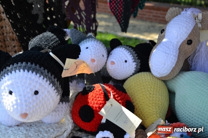 Zdjęcie w galerii na portalu naszraciborz.pl: Światowe Dni Młodzieży - obchody na Zamku Piastowskim w Raciborzu połączone z jarmarkiem wiadomości z regionu