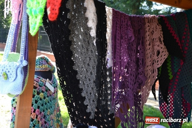 Zdjęcie w galerii na portalu naszraciborz.pl: Światowe Dni Młodzieży - obchody na Zamku Piastowskim w Raciborzu połączone z jarmarkiem wiadomości z regionu