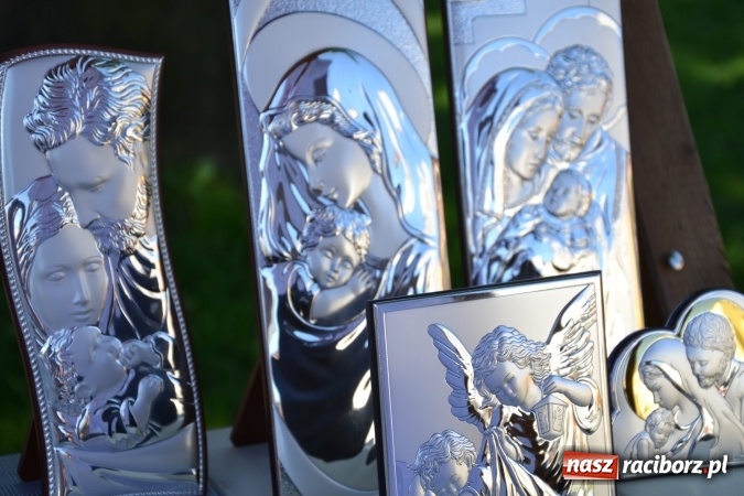 Zdjęcie w galerii na portalu naszraciborz.pl: Światowe Dni Młodzieży - obchody na Zamku Piastowskim w Raciborzu połączone z jarmarkiem wiadomości z regionu