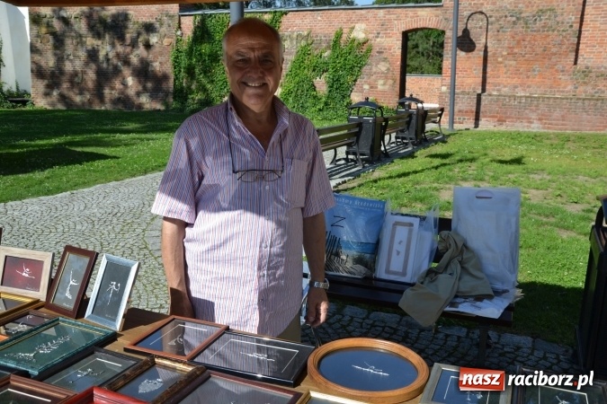 Zdjęcie w galerii na portalu naszraciborz.pl: Światowe Dni Młodzieży - obchody na Zamku Piastowskim w Raciborzu połączone z jarmarkiem wiadomości z regionu