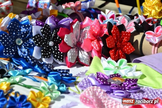 Zdjęcie w galerii na portalu naszraciborz.pl: Światowe Dni Młodzieży - obchody na Zamku Piastowskim w Raciborzu połączone z jarmarkiem wiadomości z regionu