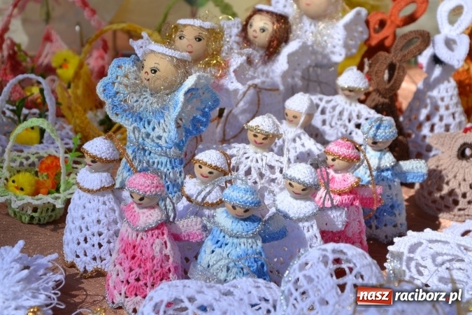 Zdjęcie w galerii na portalu naszraciborz.pl: Światowe Dni Młodzieży - obchody na Zamku Piastowskim w Raciborzu połączone z jarmarkiem wiadomości z regionu