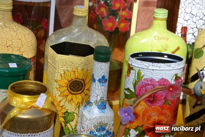 Zdjęcie w galerii na portalu naszraciborz.pl: Światowe Dni Młodzieży - obchody na Zamku Piastowskim w Raciborzu połączone z jarmarkiem wiadomości z regionu