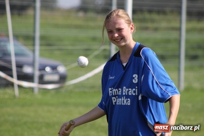 Zdjęcie w galerii na portalu naszraciborz.pl: Włosko-polskie zmagania schlagballowe w Cyprzanowie wiadomości z regionu