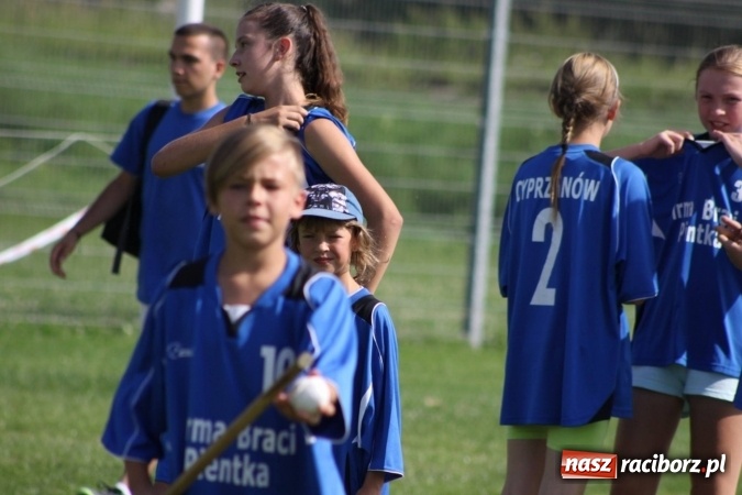 Zdjęcie w galerii na portalu naszraciborz.pl: Włosko-polskie zmagania schlagballowe w Cyprzanowie wiadomości z regionu