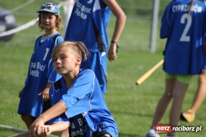 Zdjęcie w galerii na portalu naszraciborz.pl: Włosko-polskie zmagania schlagballowe w Cyprzanowie wiadomości z regionu