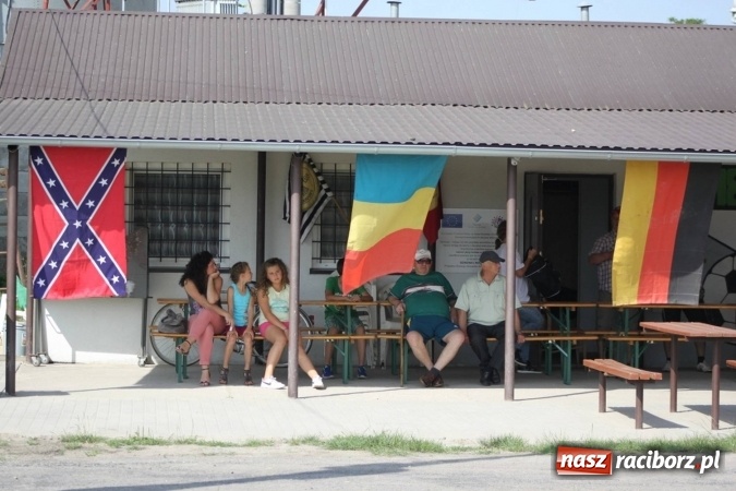 Zdjęcie w galerii na portalu naszraciborz.pl: Włosko-polskie zmagania schlagballowe w Cyprzanowie wiadomości z regionu