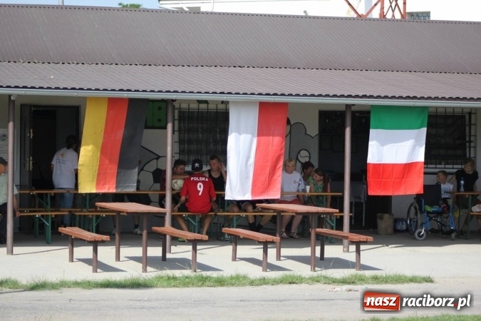 Zdjęcie w galerii na portalu naszraciborz.pl: Włosko-polskie zmagania schlagballowe w Cyprzanowie wiadomości z regionu