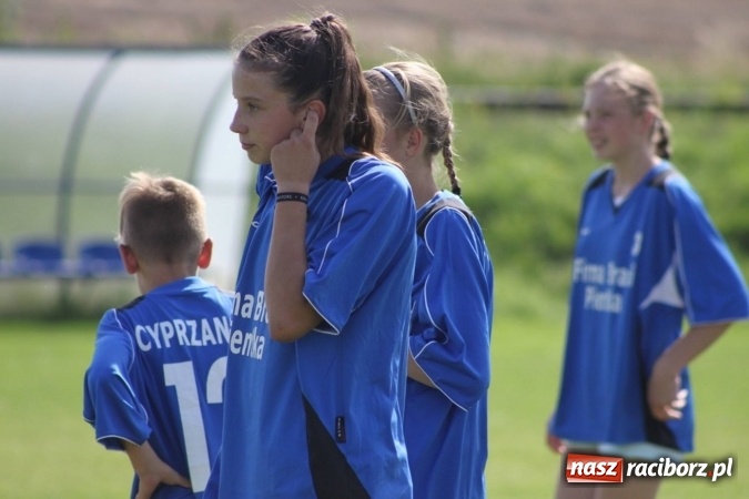 Zdjęcie w galerii na portalu naszraciborz.pl: Włosko-polskie zmagania schlagballowe w Cyprzanowie wiadomości z regionu