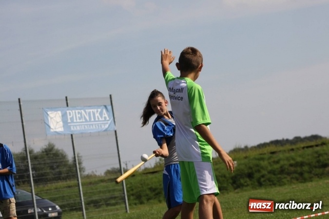 Zdjęcie w galerii na portalu naszraciborz.pl: Włosko-polskie zmagania schlagballowe w Cyprzanowie wiadomości z regionu