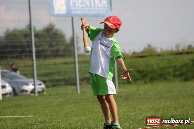 Zdjęcie w galerii na portalu naszraciborz.pl: Włosko-polskie zmagania schlagballowe w Cyprzanowie wiadomości z regionu