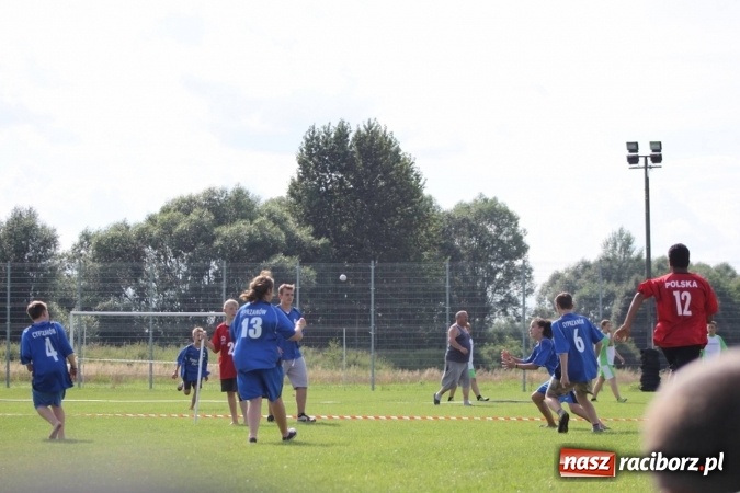 Zdjęcie w galerii na portalu naszraciborz.pl: Włosko-polskie zmagania schlagballowe w Cyprzanowie wiadomości z regionu