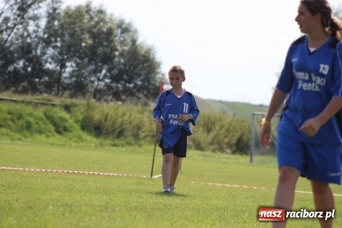 Zdjęcie w galerii na portalu naszraciborz.pl: Włosko-polskie zmagania schlagballowe w Cyprzanowie wiadomości z regionu