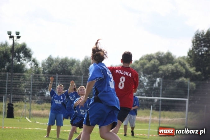 Zdjęcie w galerii na portalu naszraciborz.pl: Włosko-polskie zmagania schlagballowe w Cyprzanowie wiadomości z regionu