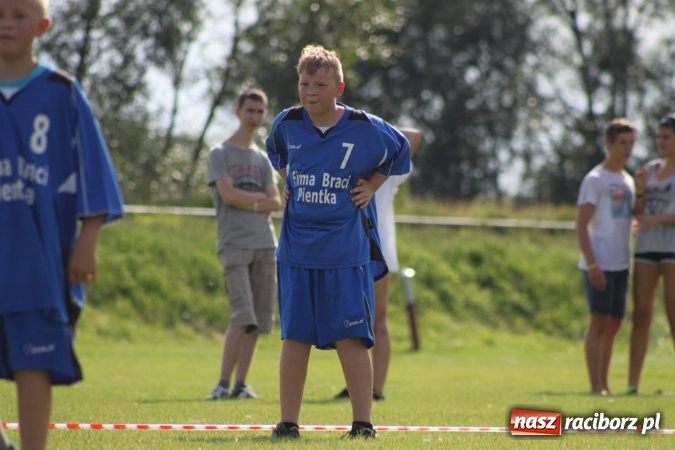 Zdjęcie w galerii na portalu naszraciborz.pl: Włosko-polskie zmagania schlagballowe w Cyprzanowie wiadomości z regionu