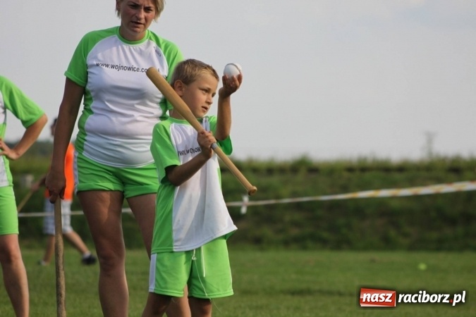 Zdjęcie w galerii na portalu naszraciborz.pl: Włosko-polskie zmagania schlagballowe w Cyprzanowie wiadomości z regionu