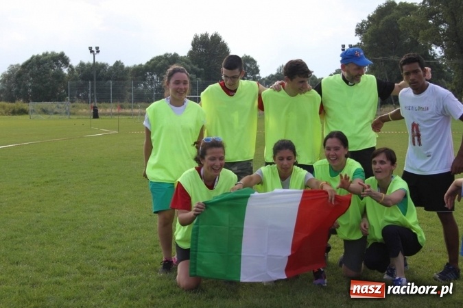 Zdjęcie w galerii na portalu naszraciborz.pl: Włosko-polskie zmagania schlagballowe w Cyprzanowie wiadomości z regionu