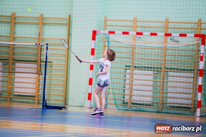 Zdjęcie w galerii na portalu naszraciborz.pl: Wakacyjny turniej tenisa w Arenie Rafako wiadomości z regionu