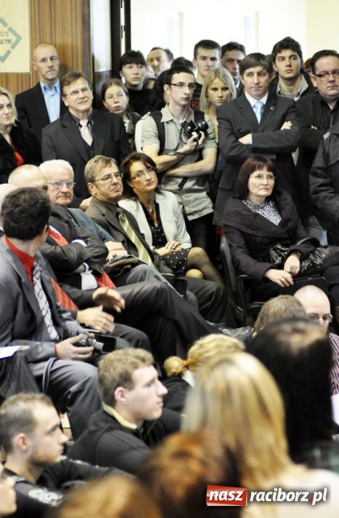 Zdjęcie w galerii na portalu naszraciborz.pl: J. Kaczyński w Raciborzu: zasadniczy spór wiadomości z regionu