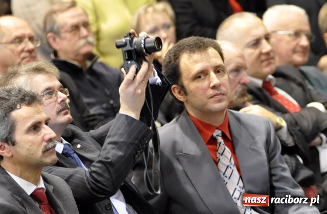 Zdjęcie w galerii na portalu naszraciborz.pl: J. Kaczyński w Raciborzu: zasadniczy spór wiadomości z regionu