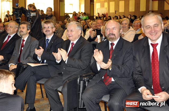 Zdjęcie w galerii na portalu naszraciborz.pl: J. Kaczyński w Raciborzu: zasadniczy spór wiadomości z regionu