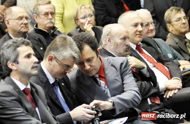 Zdjęcie w galerii na portalu naszraciborz.pl: J. Kaczyński w Raciborzu: zasadniczy spór wiadomości z regionu