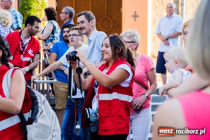 Zdjęcie w galerii na portalu naszraciborz.pl: ŚDM: Droga Krzyżowa przeszła ulicami miasta wiadomości z regionu