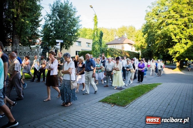 Zdjęcie w galerii na portalu naszraciborz.pl: ŚDM: Droga Krzyżowa przeszła ulicami miasta wiadomości z regionu