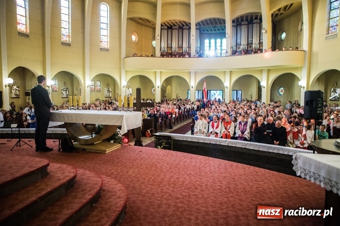 Zdjęcie w galerii na portalu naszraciborz.pl: ŚDM: Droga Krzyżowa przeszła ulicami miasta wiadomości z regionu