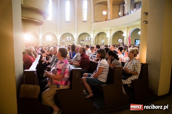 Zdjęcie w galerii na portalu naszraciborz.pl: ŚDM: Droga Krzyżowa przeszła ulicami miasta wiadomości z regionu