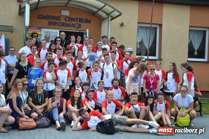 Zdjęcie w galerii na portalu naszraciborz.pl: ŚDM. Stu Włochów odwiedziło gminę Rudnik  wiadomości z regionu