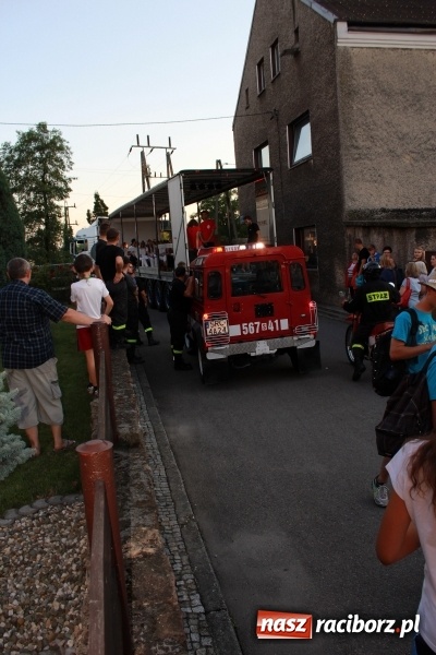 Zdjęcie w galerii na portalu naszraciborz.pl: Światowe Dni Młodzieży. Droga świata w Pogrzebieniu  wiadomości z regionu