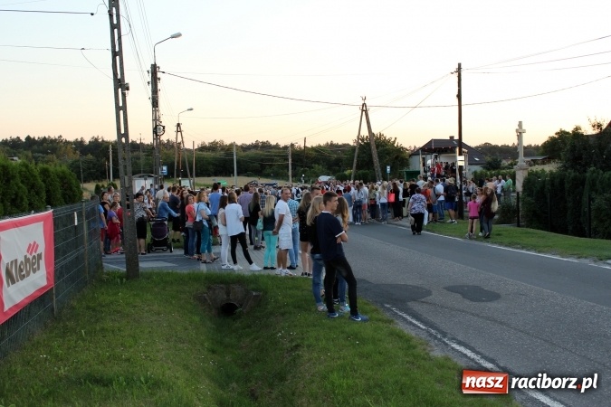 Zdjęcie w galerii na portalu naszraciborz.pl: Światowe Dni Młodzieży. Droga świata w Pogrzebieniu  wiadomości z regionu
