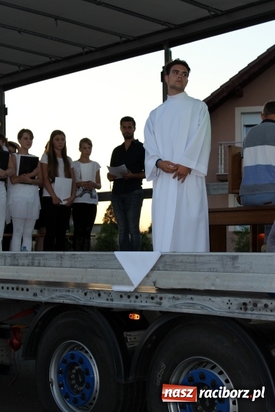 Zdjęcie w galerii na portalu naszraciborz.pl: Światowe Dni Młodzieży. Droga świata w Pogrzebieniu  wiadomości z regionu