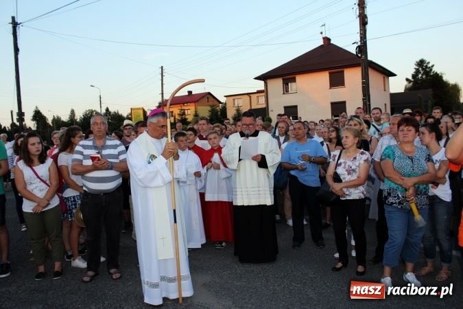 Zdjęcie w galerii na portalu naszraciborz.pl: Światowe Dni Młodzieży. Droga świata w Pogrzebieniu  wiadomości z regionu
