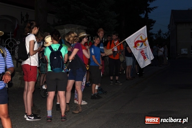Zdjęcie w galerii na portalu naszraciborz.pl: Światowe Dni Młodzieży. Droga świata w Pogrzebieniu  wiadomości z regionu