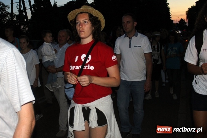 Zdjęcie w galerii na portalu naszraciborz.pl: Światowe Dni Młodzieży. Droga świata w Pogrzebieniu  wiadomości z regionu