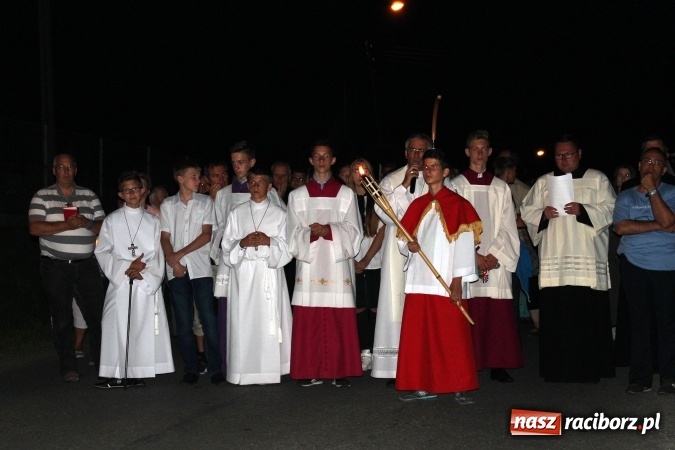 Zdjęcie w galerii na portalu naszraciborz.pl: Światowe Dni Młodzieży. Droga świata w Pogrzebieniu  wiadomości z regionu