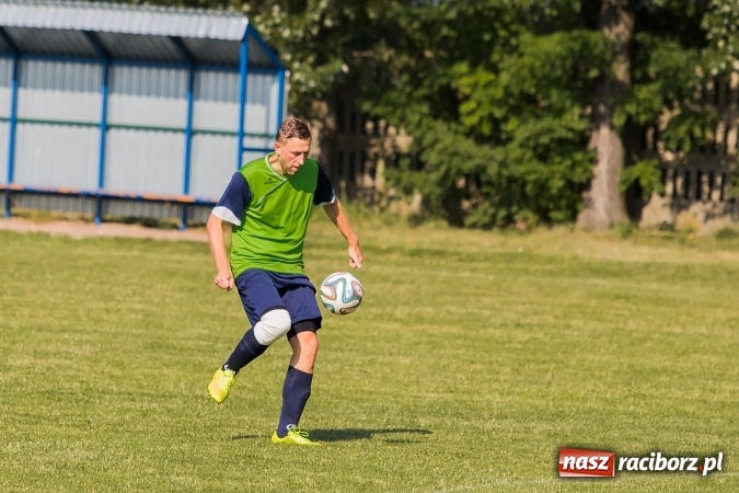 Zdjęcie w galerii na portalu naszraciborz.pl: Turniej oldbojów w Owsiszczach: Krzyżanowice z Pucharem Wójta wiadomości z regionu