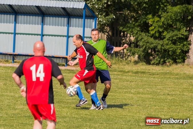 Zdjęcie w galerii na portalu naszraciborz.pl: Turniej oldbojów w Owsiszczach: Krzyżanowice z Pucharem Wójta wiadomości z regionu