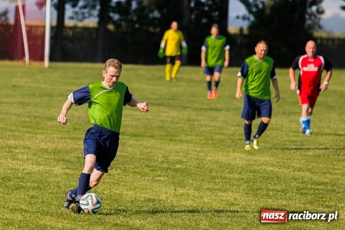 Zdjęcie w galerii na portalu naszraciborz.pl: Turniej oldbojów w Owsiszczach: Krzyżanowice z Pucharem Wójta wiadomości z regionu