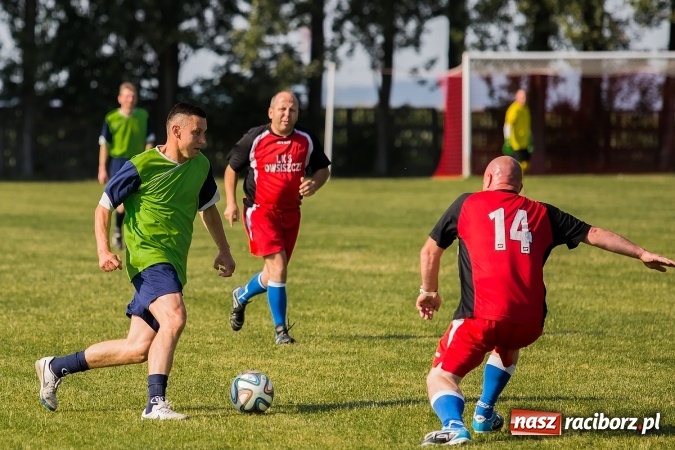 Zdjęcie w galerii na portalu naszraciborz.pl: Turniej oldbojów w Owsiszczach: Krzyżanowice z Pucharem Wójta wiadomości z regionu