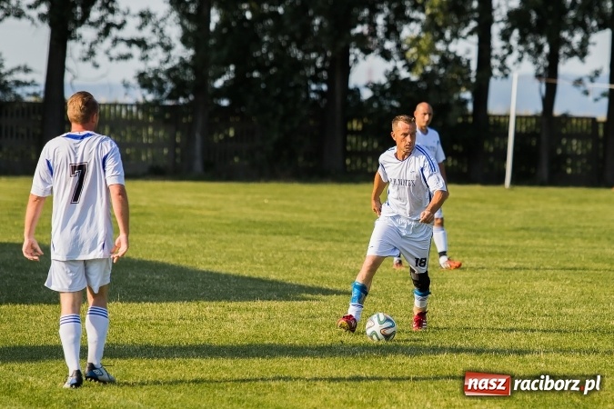 Zdjęcie w galerii na portalu naszraciborz.pl: Turniej oldbojów w Owsiszczach: Krzyżanowice z Pucharem Wójta wiadomości z regionu