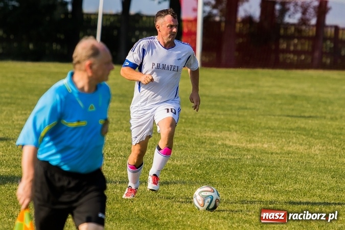 Zdjęcie w galerii na portalu naszraciborz.pl: Turniej oldbojów w Owsiszczach: Krzyżanowice z Pucharem Wójta wiadomości z regionu